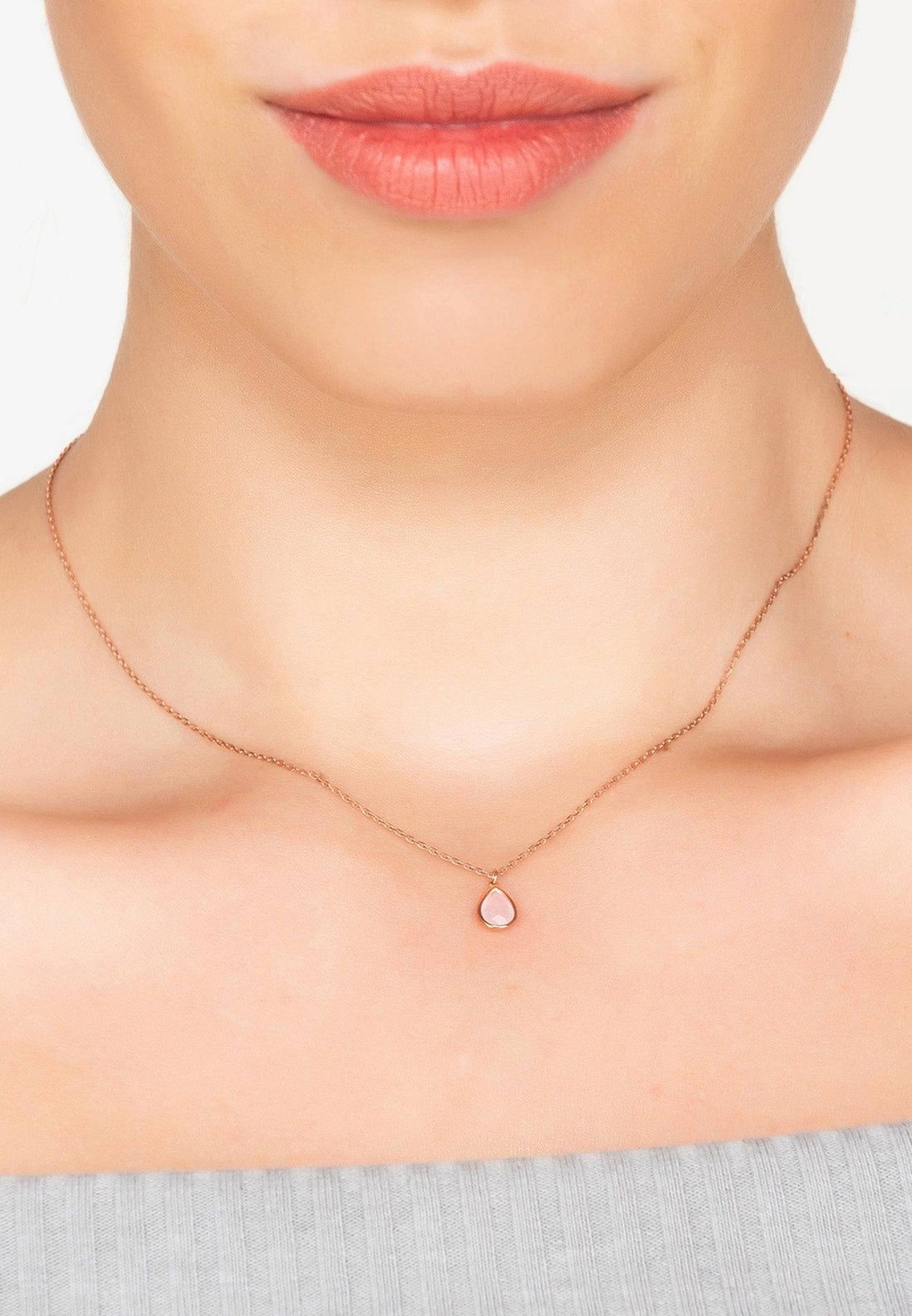 Pisa Mini Teardrop Necklace Rosegold Rose Quartz